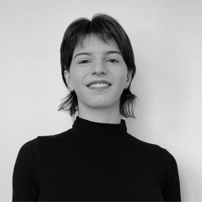Retrato de Felicitas Valenzuela sonriendo